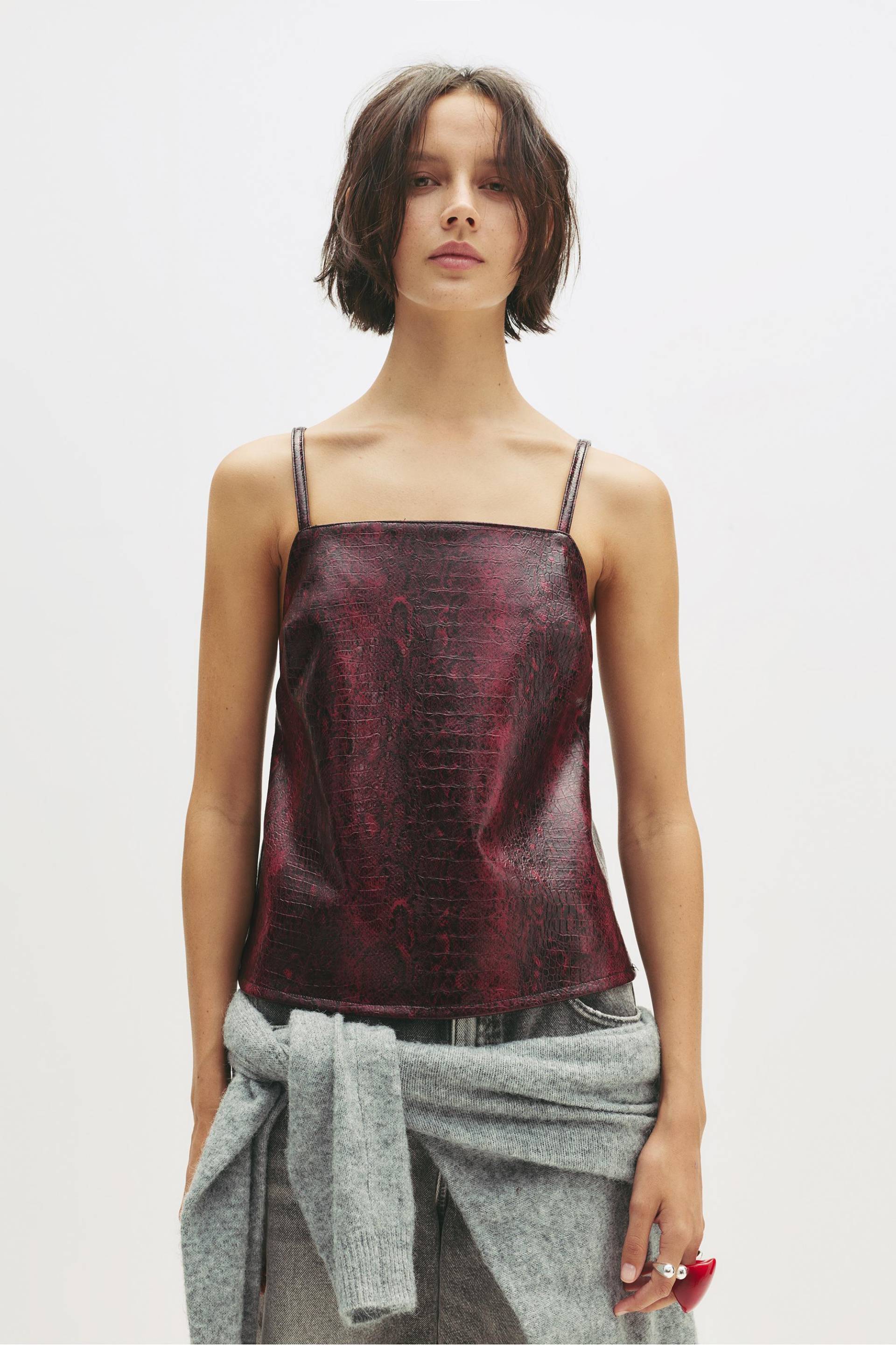 Trägertop Aus Kunstleder Mit Kroko-Animalprint von Pull&Bear