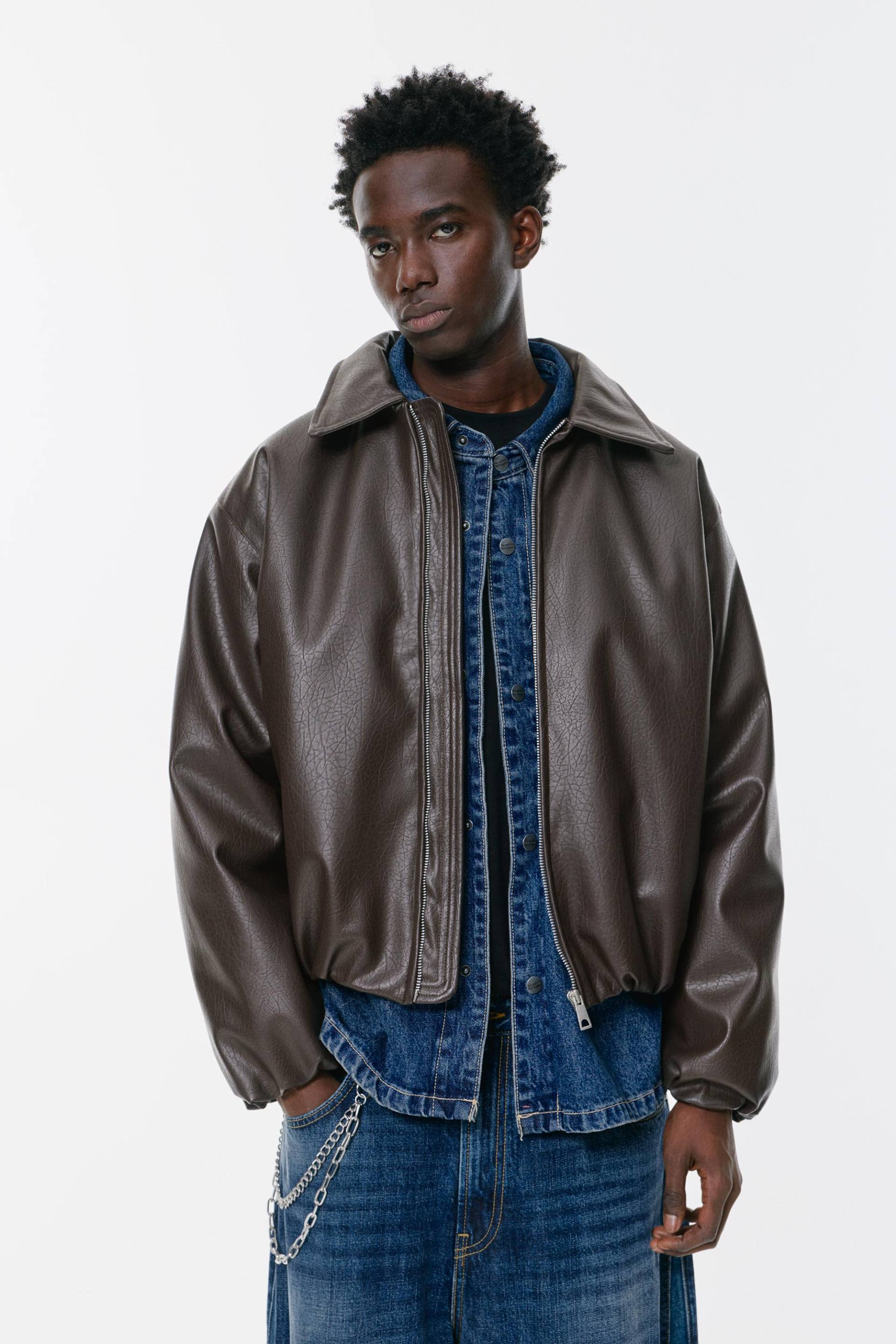 Voluminöse Kunstlederjacke von Pull&Bear