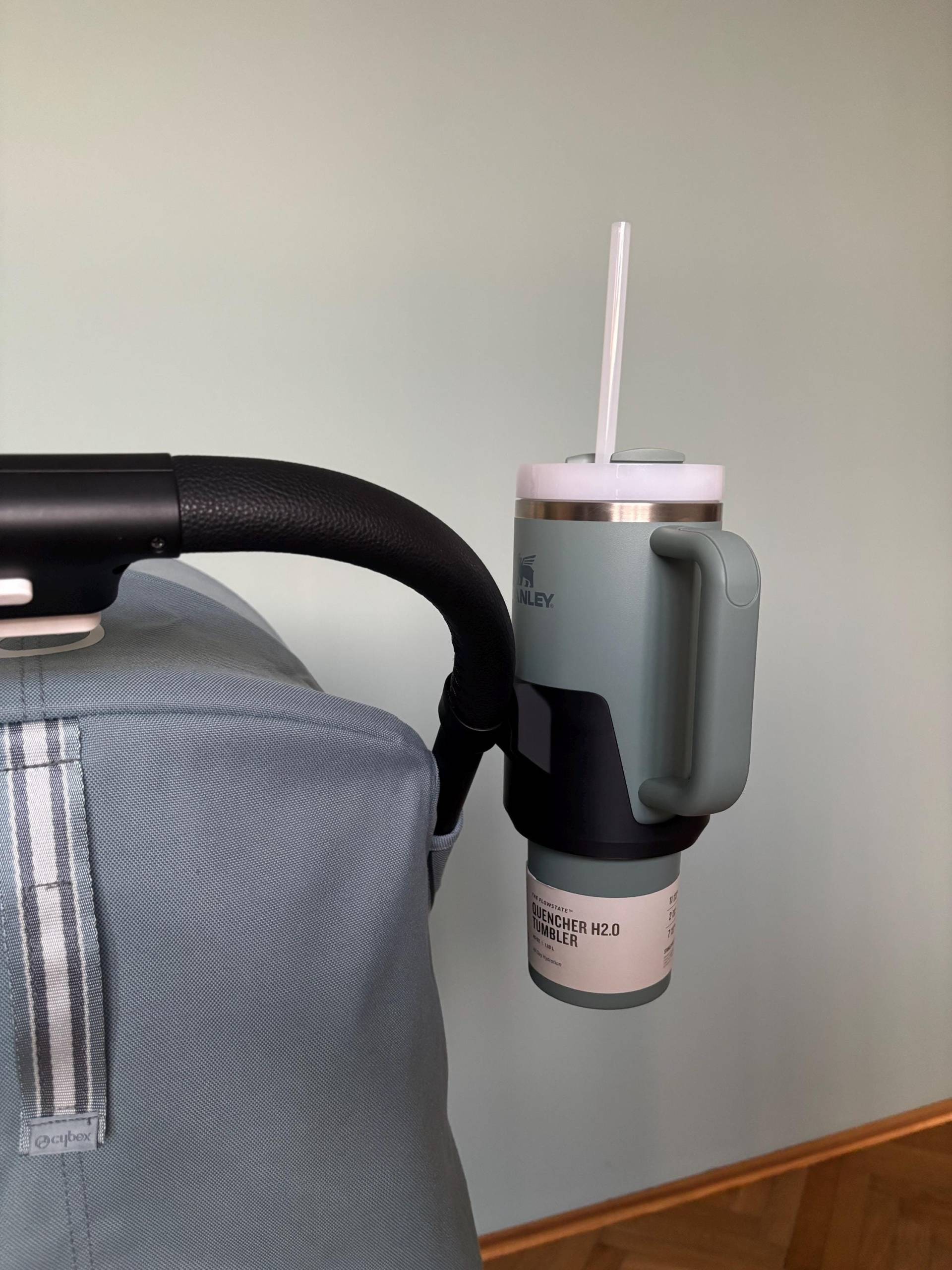 Flaschenhalter Von Stanley Für Cybex Kinderwagen Flaschenhalter Von Stanley Für Cybex Kinderwagen von Pulsaros