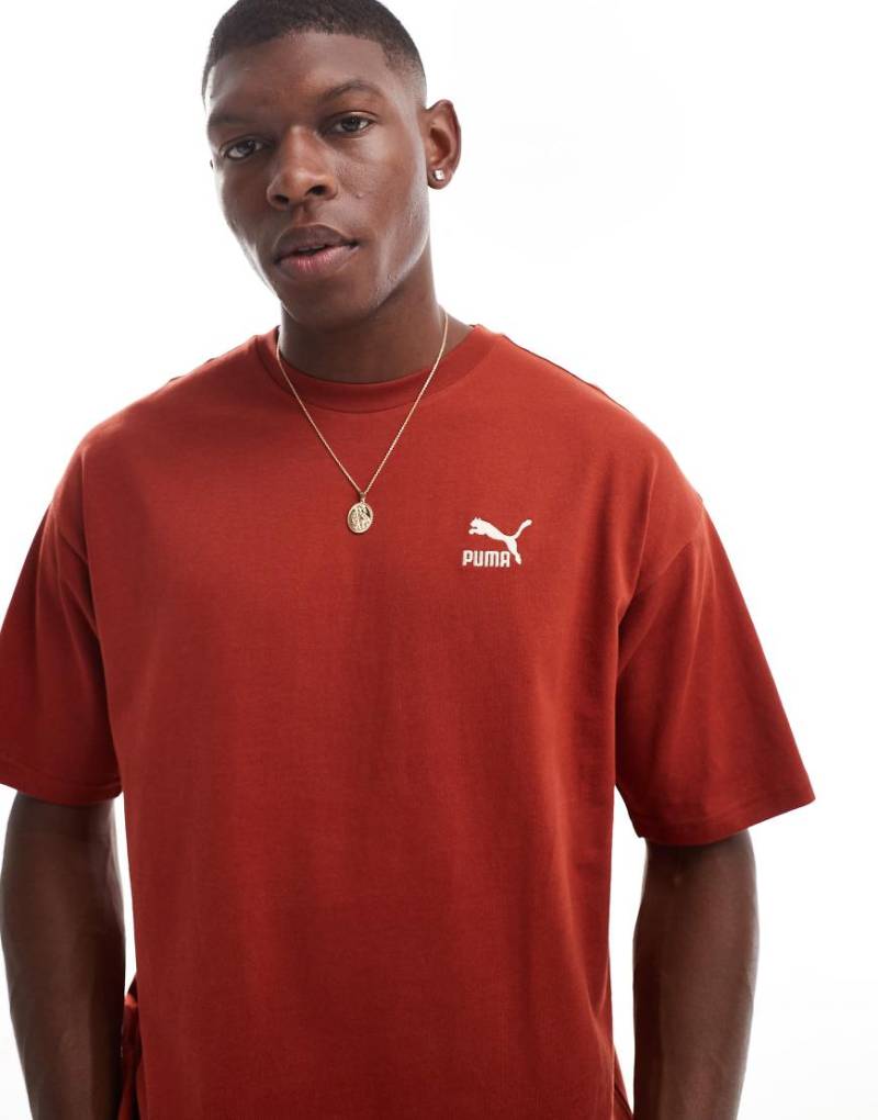 PUMA - Better Classics - Oversize-T-Shirt in Rot von Puma