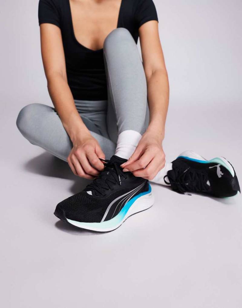 PUMA - Electrify Nitro 4 - Sneaker in Schwarz und Türkis-Blau von Puma