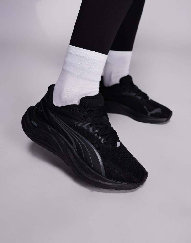 PUMA - Electrify Nitro 4 - Sneaker in Triple-Schwarz von Puma