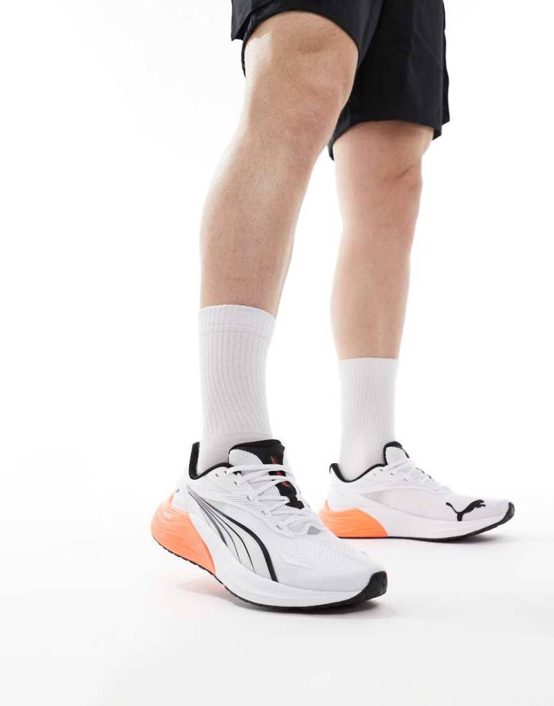 PUMA - Electrify Nitro 4 - Sneaker in Weiß und Rot von Puma