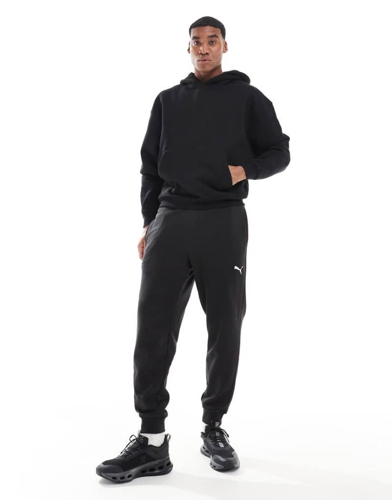 PUMA - Essentials - Jogginghose in Schwarz mit Logo von Puma