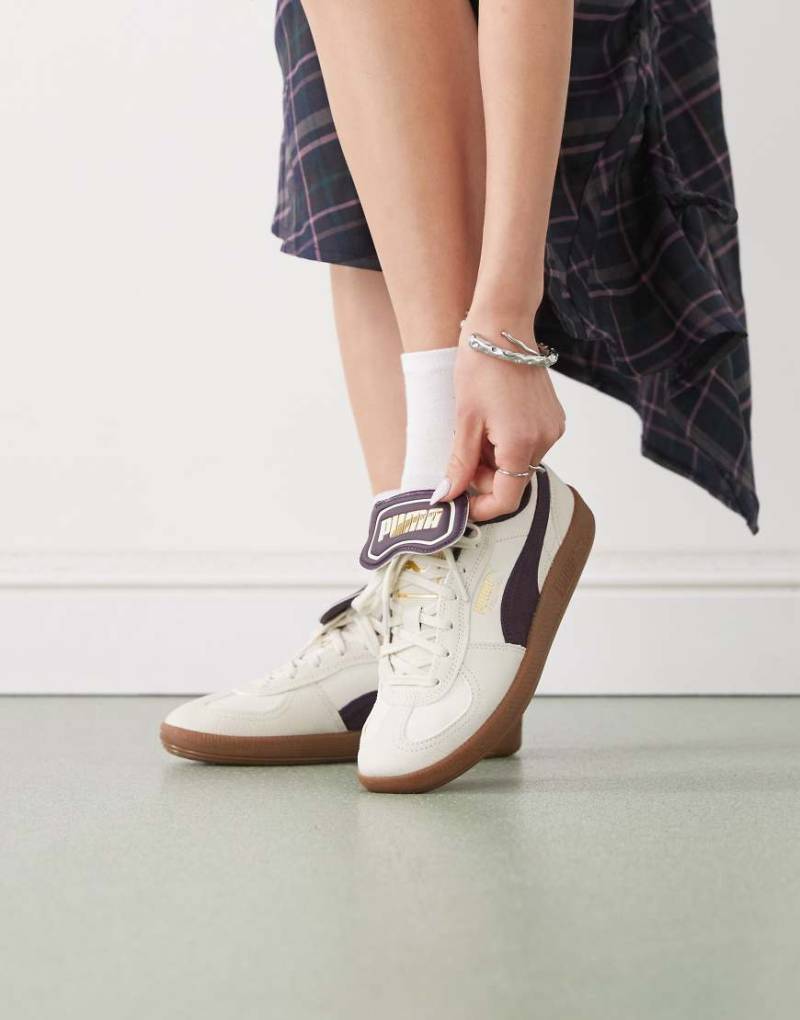 PUMA - Palermo Premium - Sneaker in Wollweiß und Pflaume von Puma