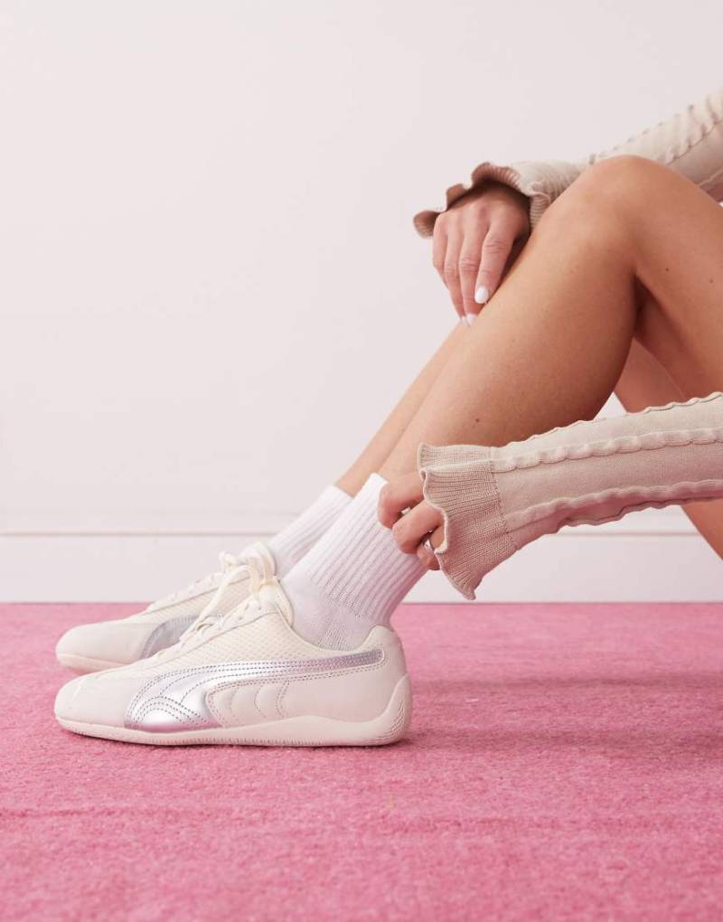 PUMA - Speedcat Premium - Sneaker in Wollweiß und Metallic-Silber von Puma