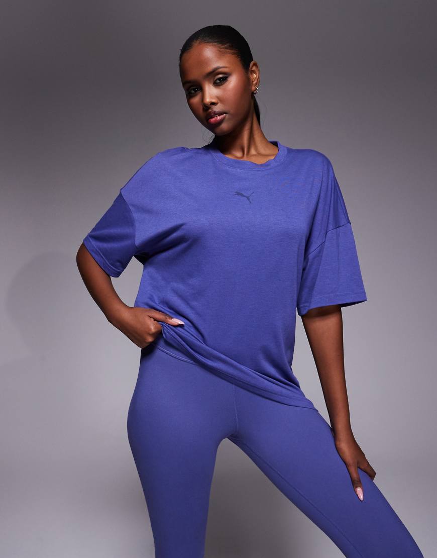 PUMA - Train - Oversize-T-Shirt in Blau von Puma