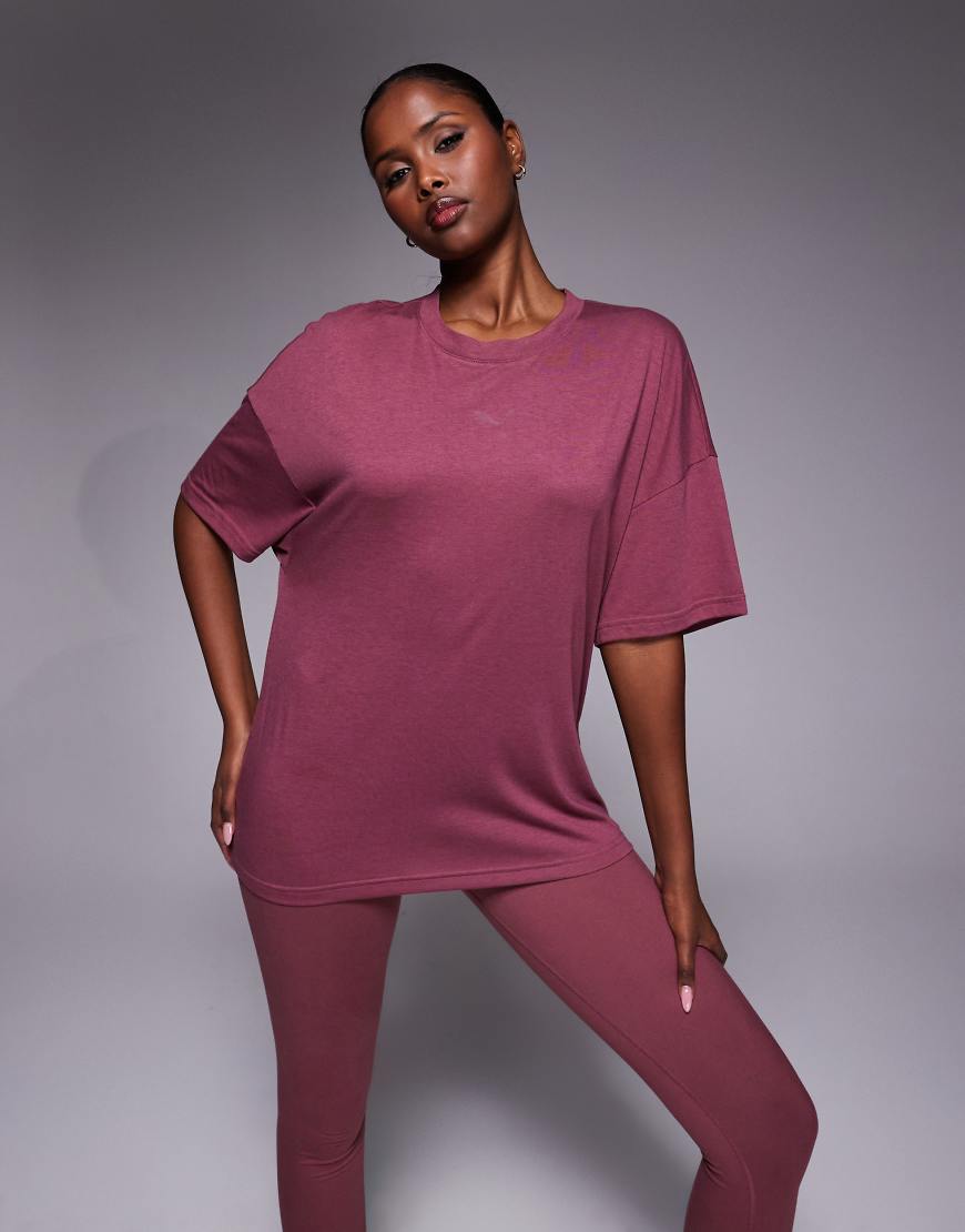 PUMA - Train - Oversize-T-Shirt in Rosa-Lila von Puma