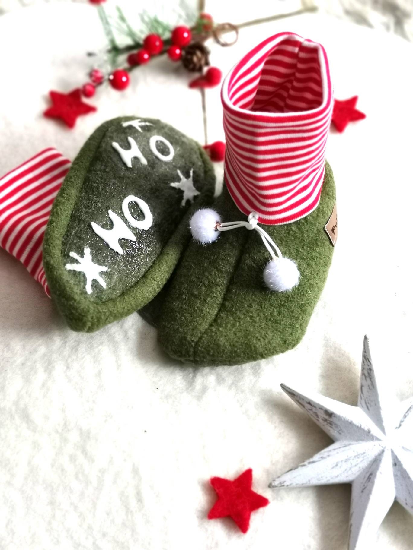 Wichtelschuhe Weihnachten Trageschuhe, Krabbelschuhe, Hausschuhe Kinder Baby Bio Wolle Mit Anti-Rutsch Sohle von PumpKINDShop