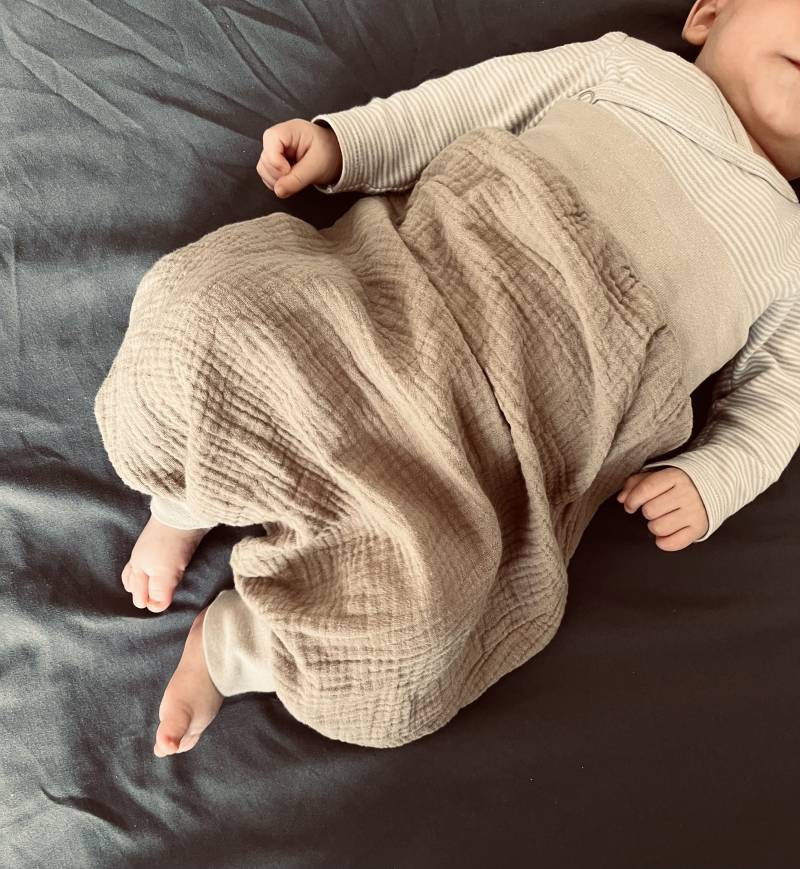 Musselin Schlafsack Oder Strampelsack Aus 100% Baumwolle, Genderneutrale Kinderkleidung Für Den Sommer Beige von PumpelbieneShop