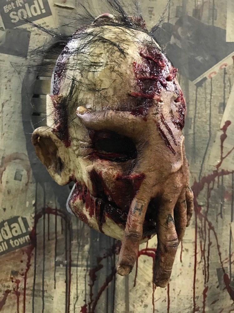 Hübsche Maske von PumpkinPulpInc