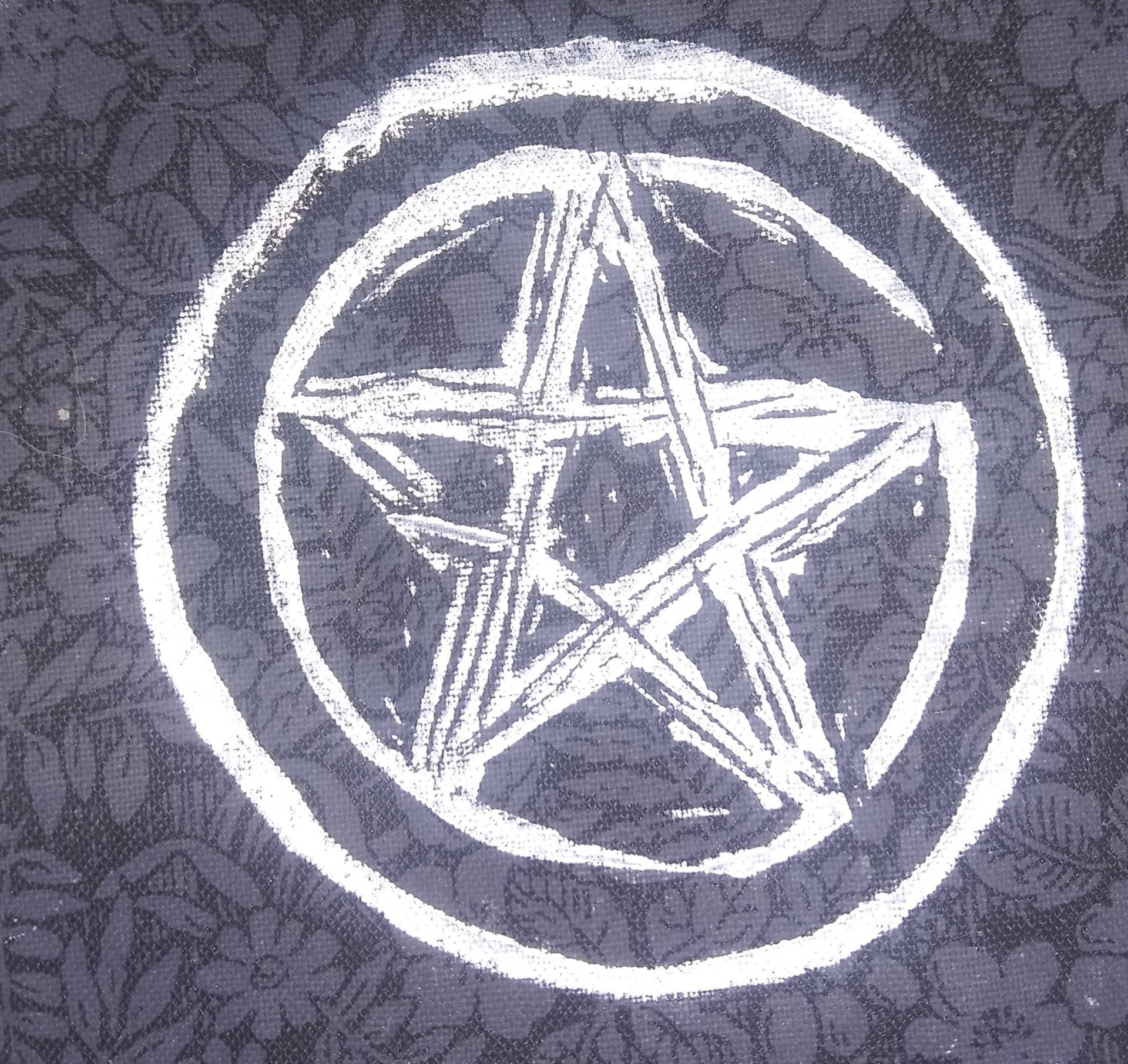 Pentakel/Pentagramm Linolschnitt Punk Patch | W. Glow in The Dark Option Pentakel/Pentagramm Linolschnitt Punk Patch | W. Glow in The Dark Option von PunkNouveauArt