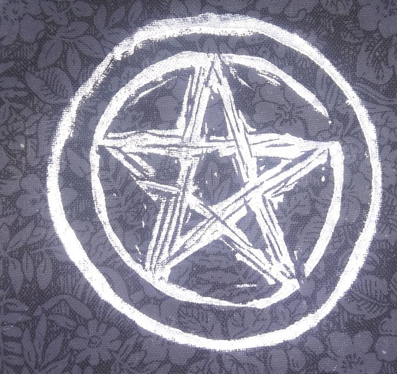 Pentakel/Pentagramm Linolschnitt Punk Patch | W. Glow in The Dark Option von PunkNouveauArt