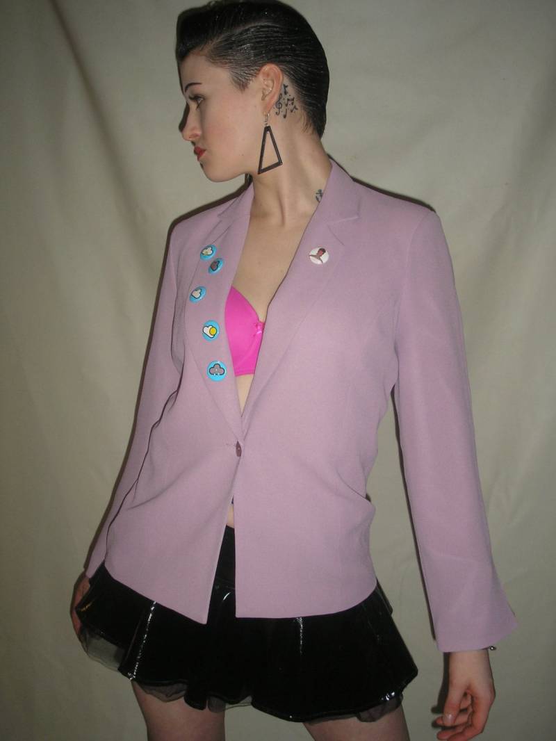 Vtg 80Er Jahre Retro Pins Lavendel Taillierter Blazer M von PunkorellaVintage