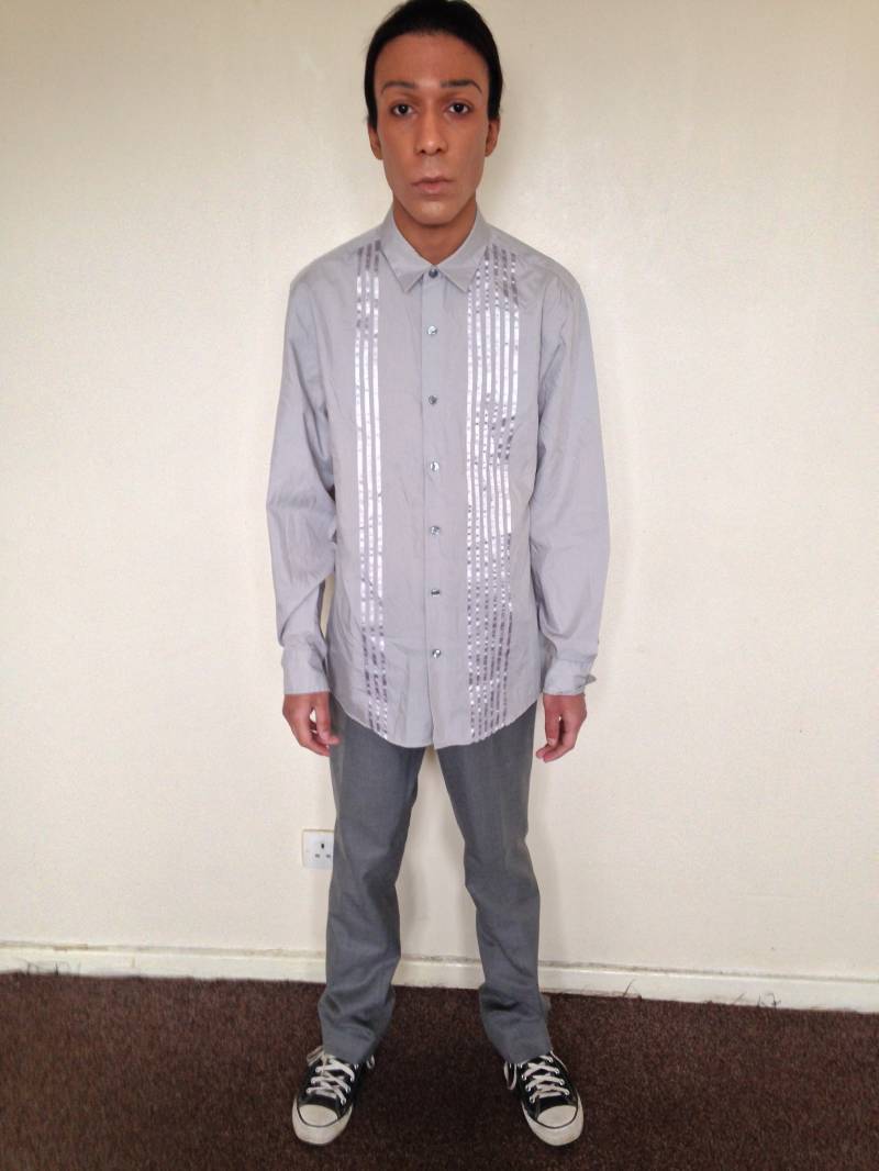 Vtg 90Er Jahre Dkny Minimalist Graues Shirt M von PunkorellaVintage