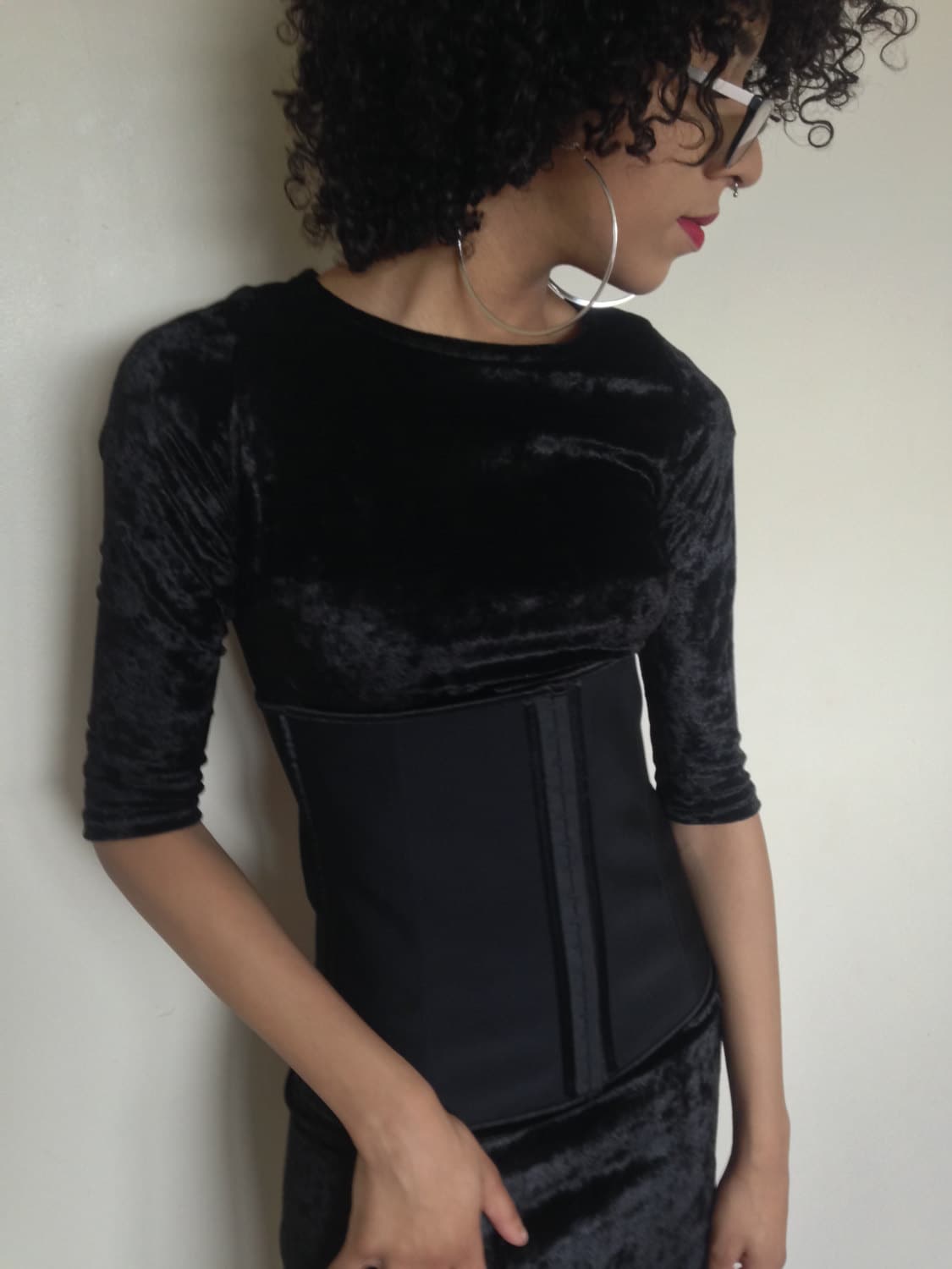 Vtg 90Er Jahre Goth Witchy Schwarz Ohne Knochen Taillenkorsett M von PunkorellaVintage