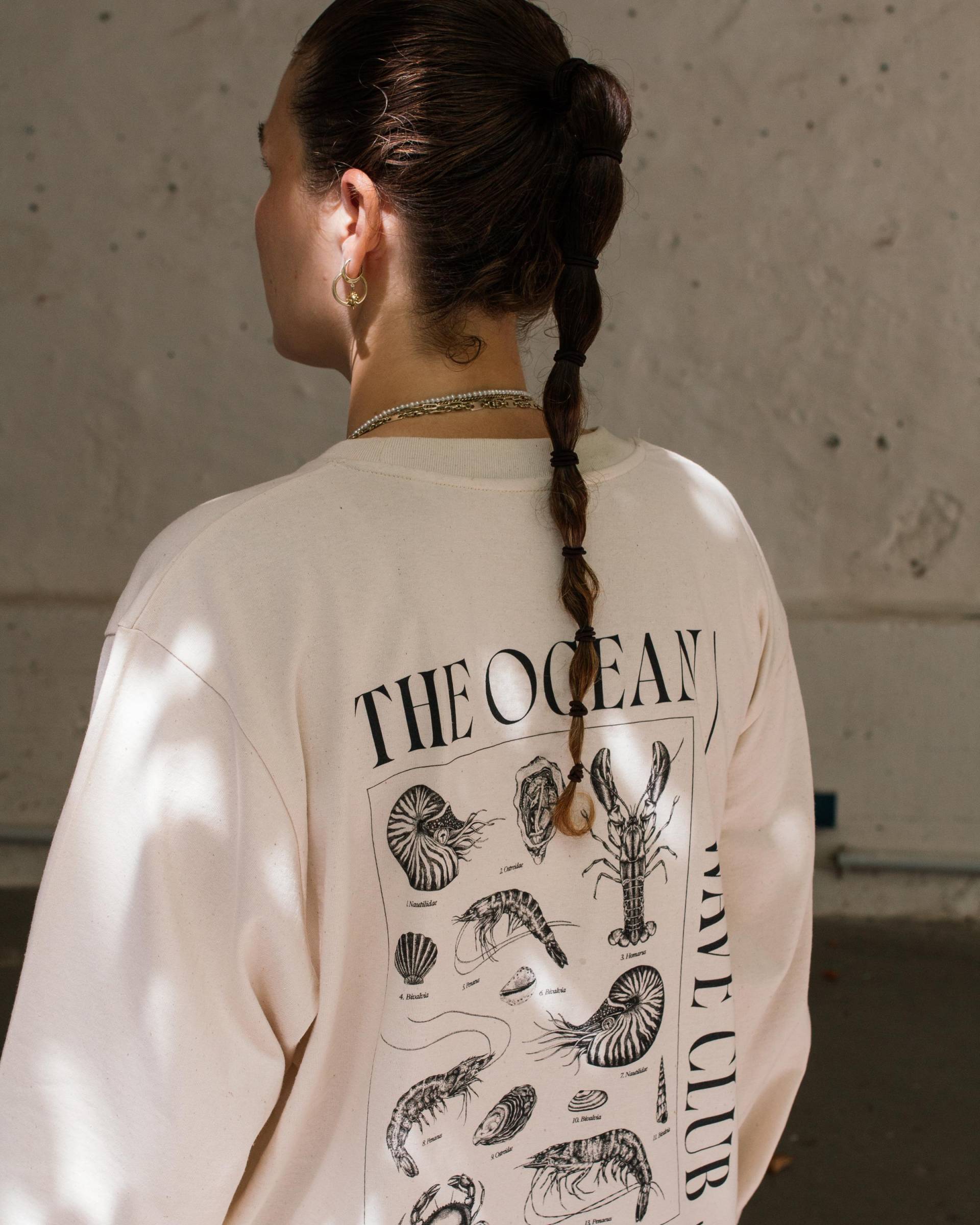 Urban Longsleeve Mit Handgezeichneten Meerestieren - Oversized Fit, Street & Beach Vibes Urban Longsleeve Mit Handgezeichneten Meerestieren - Oversized Fit, Street & Beach Vibes von Punktpt