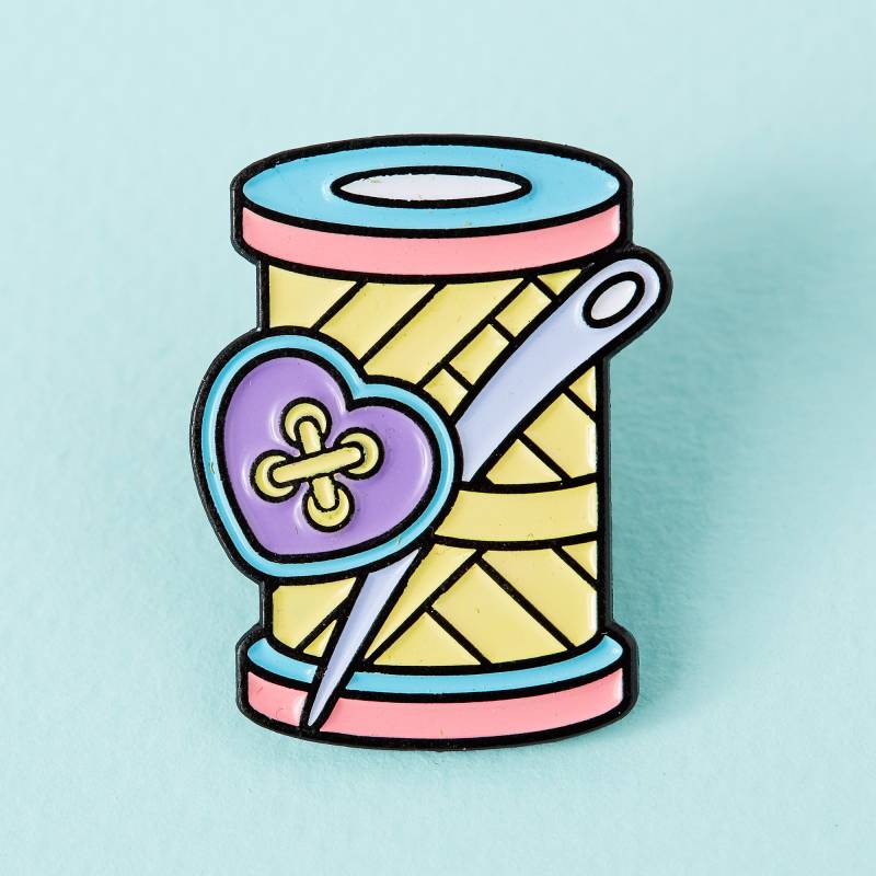 Nadel & Faden Emaille Pin/Handmade Crafting Geschenk Anstecknadel Nähen, Stitch Nadel & Faden Emaille Pin/Handmade Crafting Geschenk Anstecknadel Nähen, Stitch von Punkypins