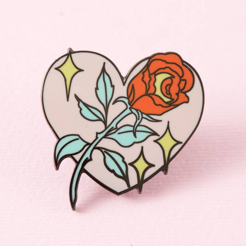 Rose in Heart Enamel Pin - Punky Pins/Tattoo Badges, Cute Valentines in The Uk Rose in Heart Enamel Pin - Punky Pins/Tattoo Badges, Cute Valentines in The Uk von Punkypins
