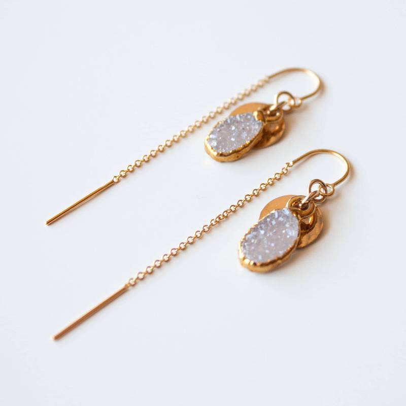 Druzy Durchzieher Ohrringe, Edelstein Ketten Durchzieher, 14K Gold Filled Gehämmerte Scheibe Kristall Geschenk Für Sie, Addy Collection Druzy Durchzieher Ohrringe, Edelstein Ketten Durchzieher, 14K Gold Filled Gehämmerte Scheibe Kristall Geschenk Für Sie, Addy Collection von PureIndigoDesign