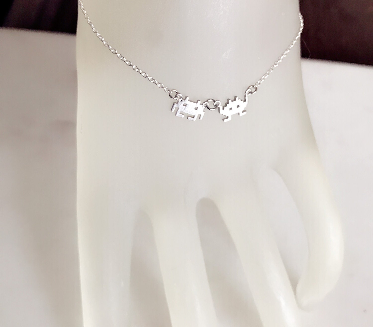 Gold Filled Oder Sterling Silber Kette Mit Winzigen Zarten Armband, Monster Bbf Best Friends Armband Gold Filled Oder Sterling Silber Kette Mit Winzigen Zarten Armband, Monster Bbf Best Friends Armband von PureOneJewelry