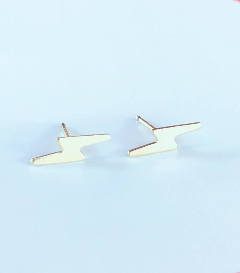 Gold Gefüllt Beleuchtung Bolzen Stub Ohrstecker Kleine Blitz/Gold Ohrstecker/Minimalistisch Gold Gefüllt Beleuchtung Bolzen Stub Ohrstecker Kleine Blitz/Gold Ohrstecker/Minimalistisch von PureOneJewelry