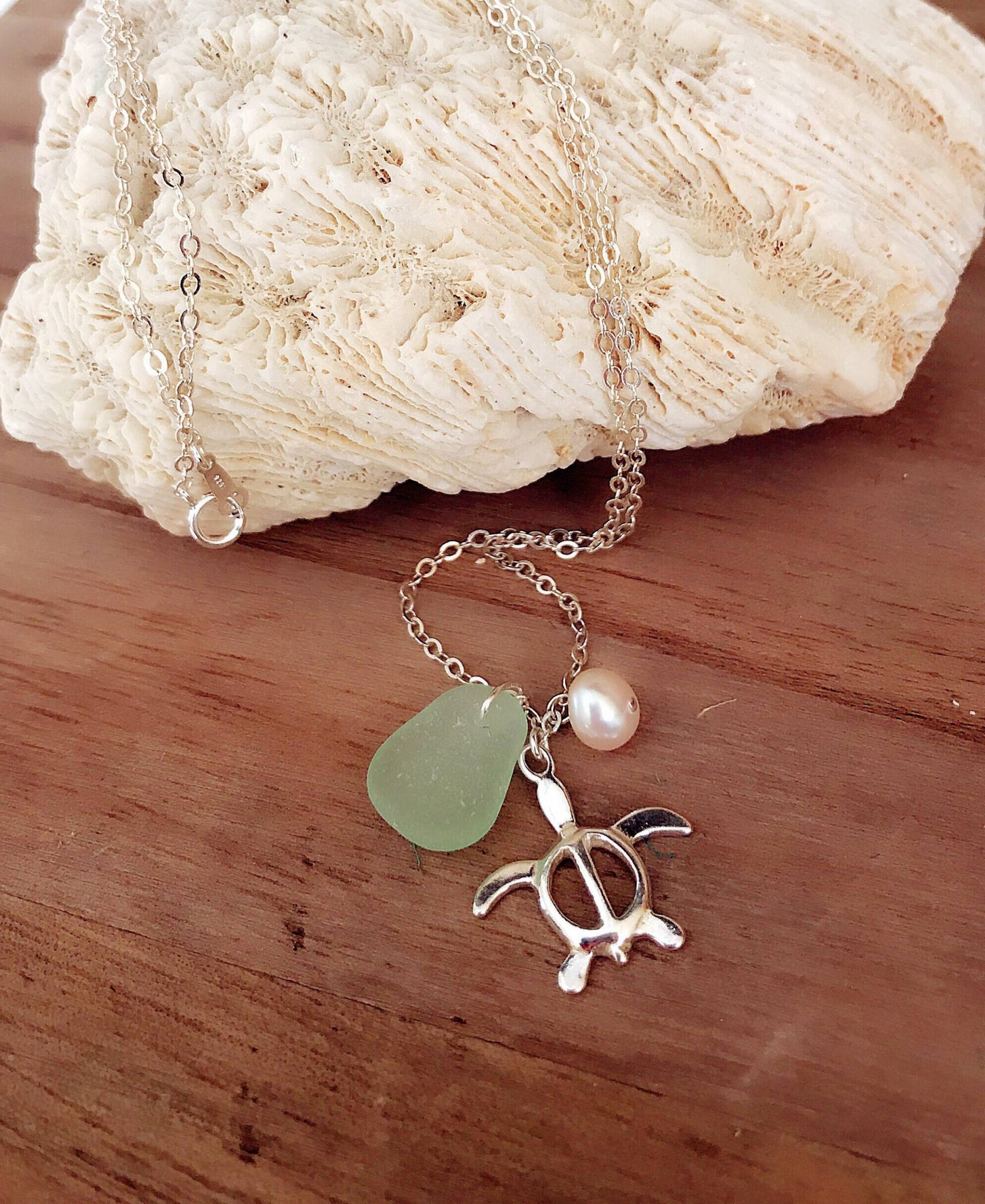 Große Meeresschildkröte Halskette, Silber Große Meer Glas Perle Unterwasserwelt Anhänger Niedlichen Schmuck, Alltäglichen Schmuck B Große Meeresschildkröte Halskette, Silber Große Meer Glas Perle Unterwasserwelt Anhänger Niedlichen Schmuck, Alltäglichen Schmuck B von PureOneJewelry