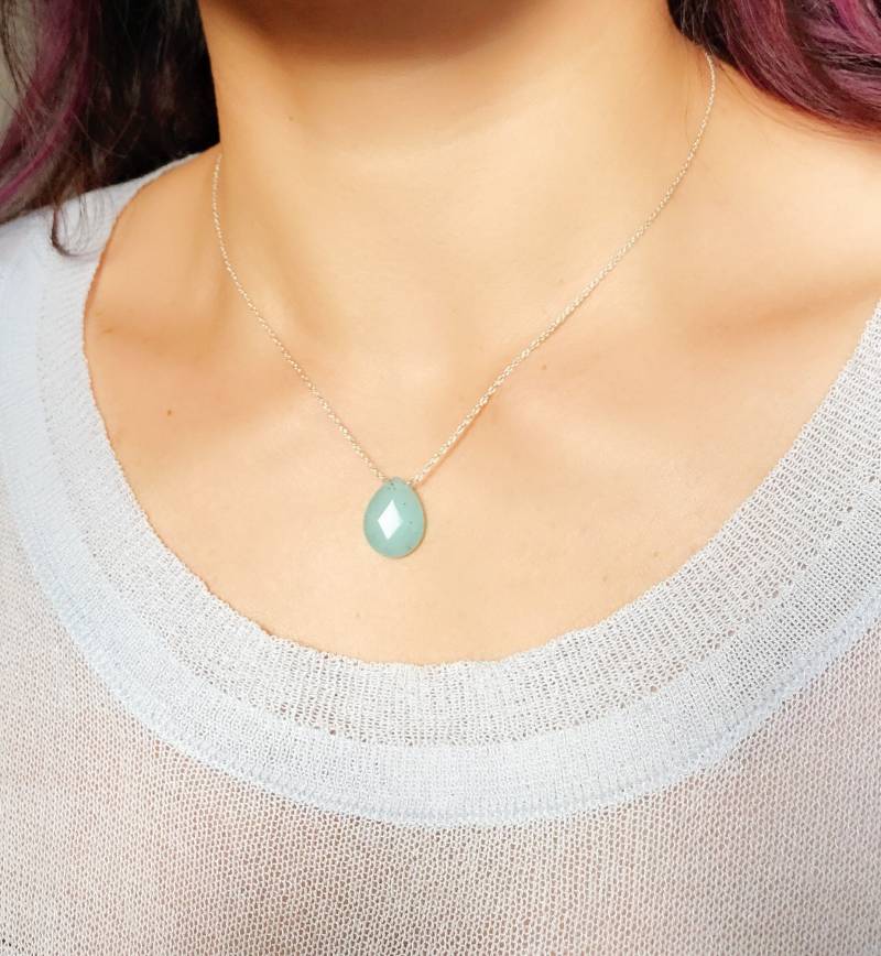 Hellblaue Oder Gelbe Jade Facettierte Briolette Halskette, Tropfen Anhänger, Brautjungfern Boho Strand Hochzeit Hellblaue Oder Gelbe Jade Facettierte Briolette Halskette, Tropfen Anhänger, Brautjungfern Boho Strand Hochzeit von PureOneJewelry