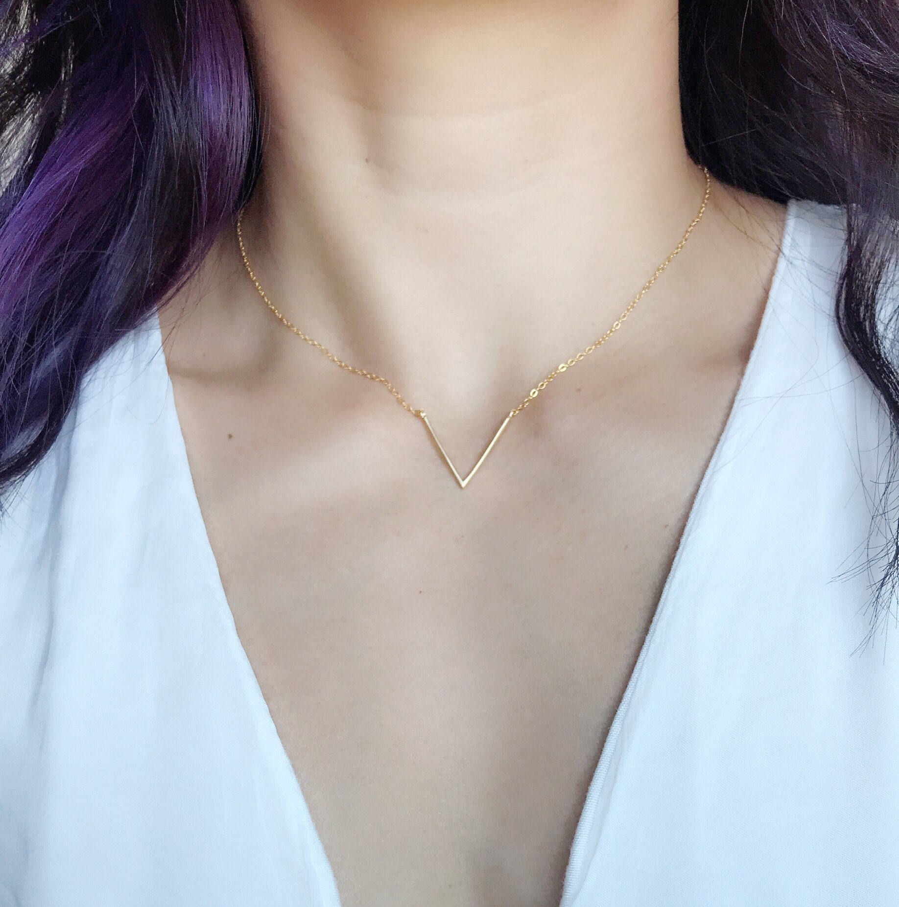 Zierliche Zarte V-Kette, Spitz Lange Halskette, Dreieck, Winkel Bar V Geformte Halsband, Chevron Moderne Schichtung Kette Lang Zierliche Zarte V-Kette, Spitz Lange Halskette, Dreieck, Winkel Bar V Geformte Halsband, Chevron Moderne Schichtung Kette Lang von PureOneJewelry