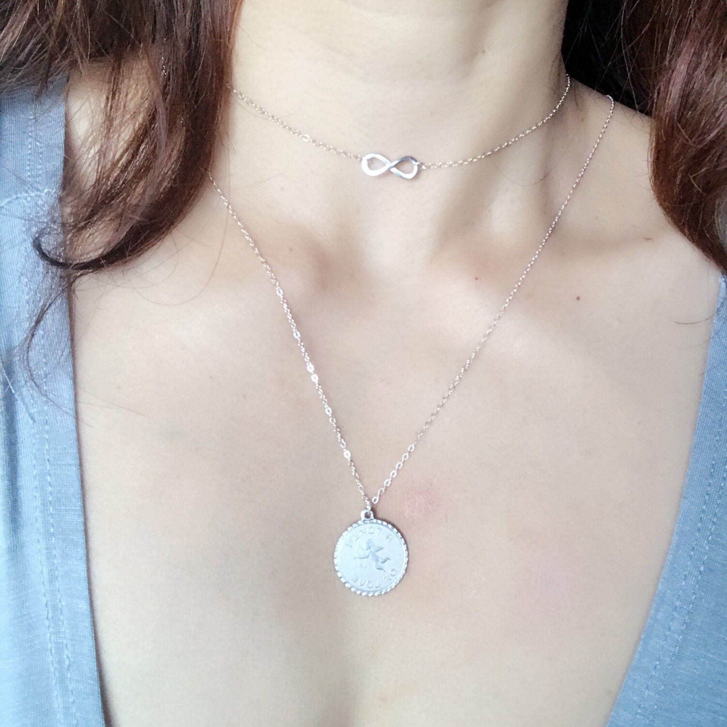 sterling Silberkette Mit Zeichen Der Liebe Münze Anhänger Halskette, Liebe, Valentinstag-Tag-Geschenk-Idee, Lange Valentine Halskette sterling Silberkette Mit Zeichen Der Liebe Münze Anhänger Halskette, Liebe, Valentinstag-Tag-Geschenk-Idee, Lange Valentine Halskette von PureOneJewelry