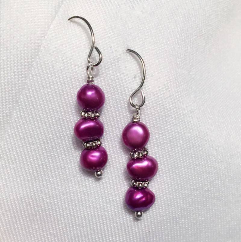 Magenta Süßwasser Zucchtperlen Ohrringe Sterlingsilber Brautschmuck von PurePurePearl