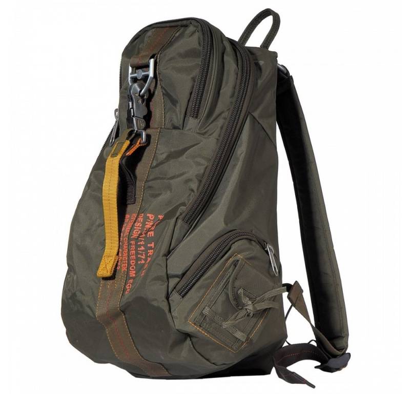 PureTrash Freizeitrucksack PureTrash Rucksack PT Nylon oliv mit Karabinerhaken. (Rucksack, Nylon, "PT", oliv, Karabinerhaken) von PureTrash