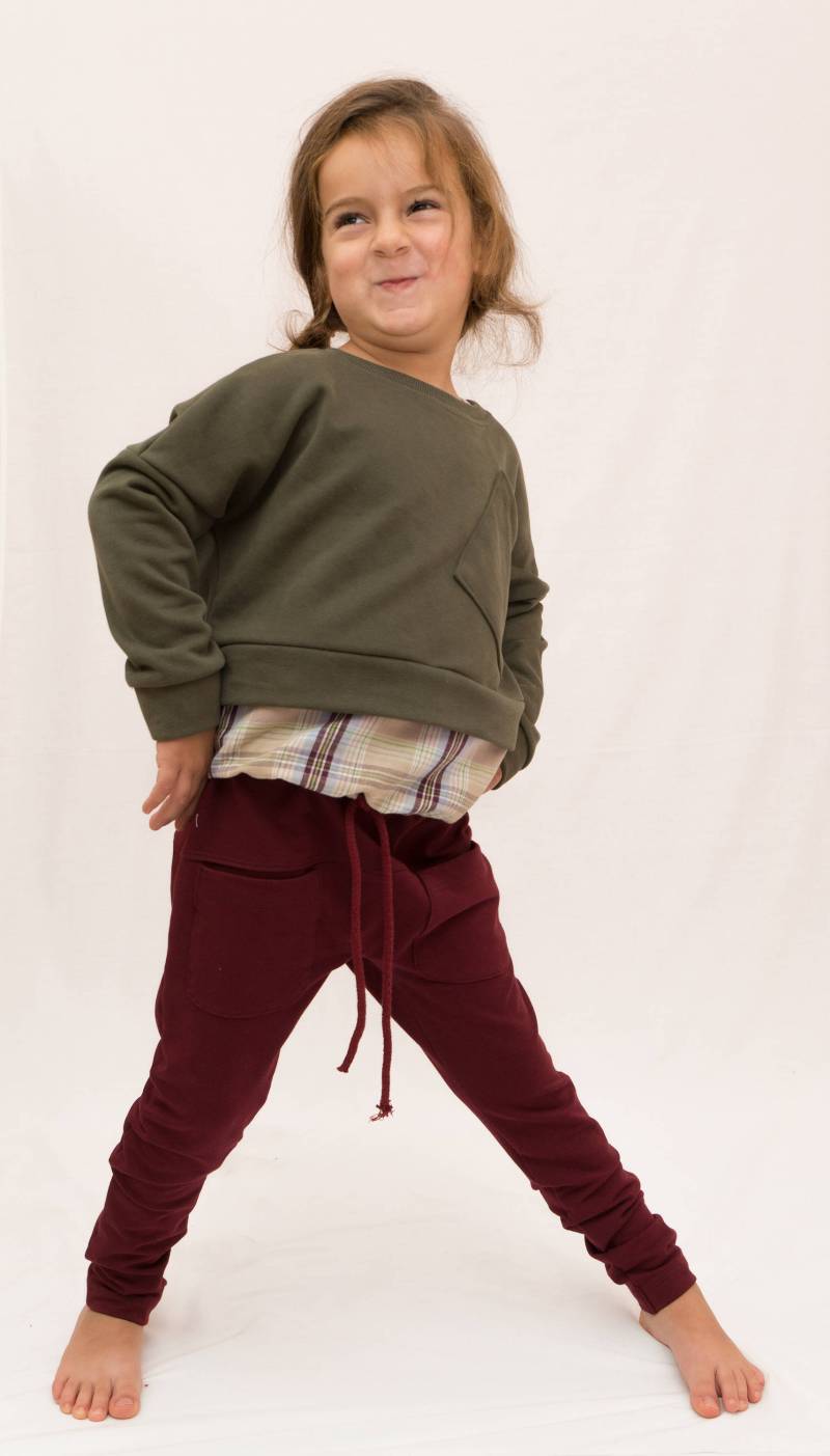 Frühling-Hose Für Mädchen, Burgund Farbe, Lässige Modell Mit Sehr Modernen Taschen Vorne, Senkte Boden, Schlank von PurityK