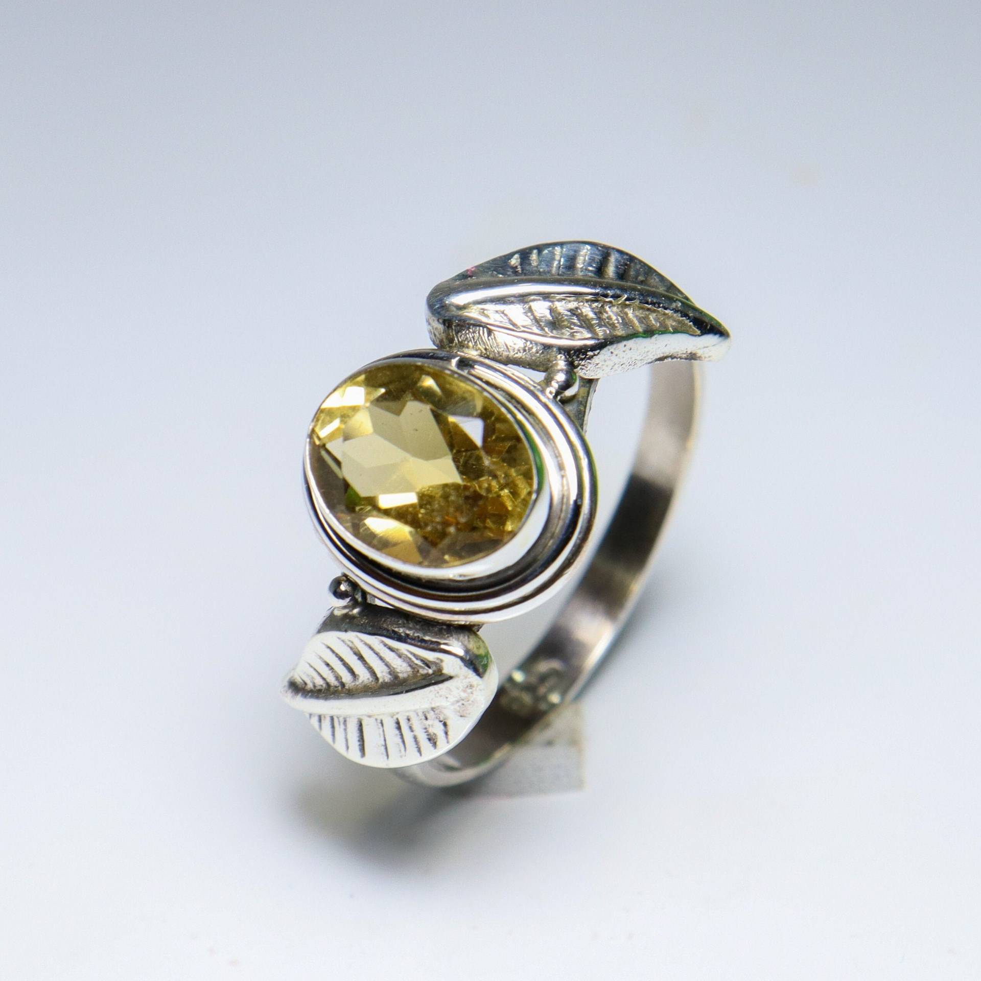 Citrin Ring, Silberringe Damen, Solitär Geburtsstein Gelber Edelstein, Stapelring, Boho Schmuck von PurnimaSilverArtisan