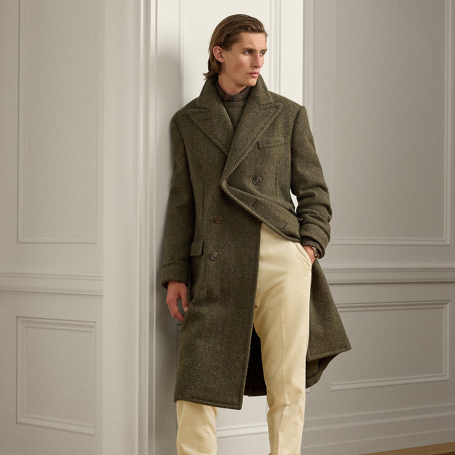 Handgeschneiderter Fischgrat-Mantel von Purple Label