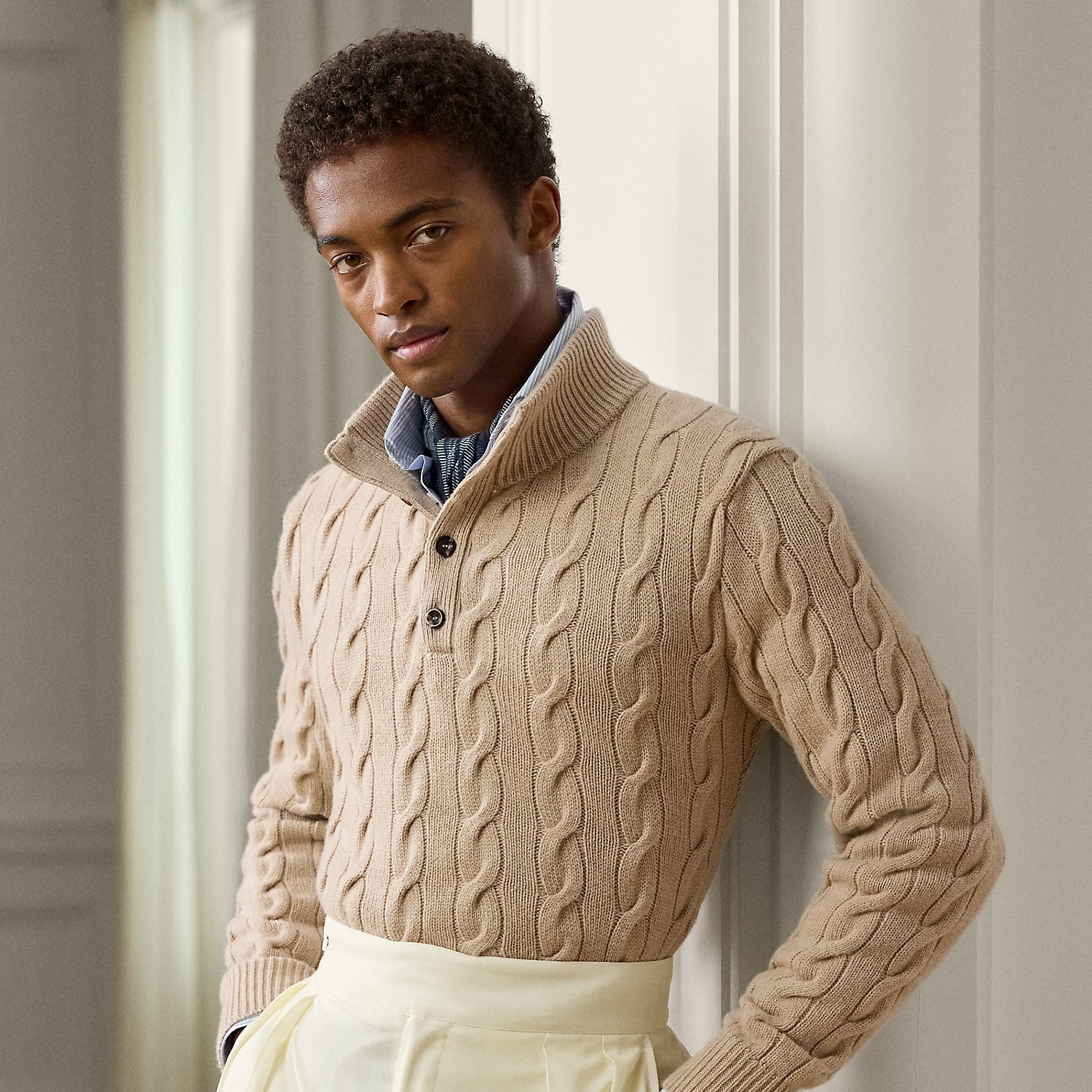 Kaschmirpullover mit Zopfmuster von Purple Label