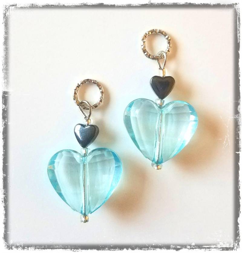 Facettierte Acryl Herz Hörgerät Anhänger Glas & Hämatit Akzent Perlen von PurpleCatAidCharms