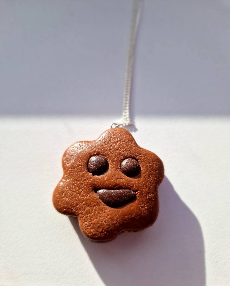 Handgemachte Smiley Keks Halskette Polymer Clay Kawaii Schmuck Handgemachte Smiley Keks Halskette Polymer Clay Kawaii Schmuck von PurpleCatShop