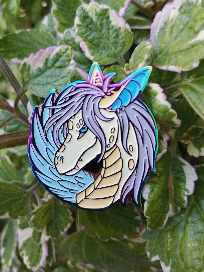 Azriel The Soft Enamel Dragon Pin | Rainbow Metal White Blue Yellow Badge Lapel Brooch Gift von PurpleCoffeeCafe