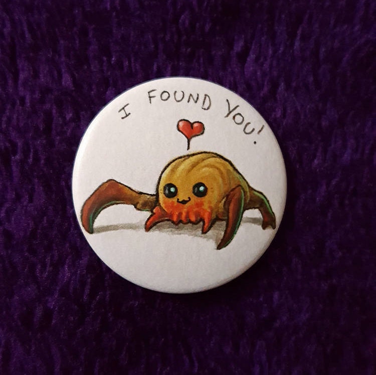 Headcrab "I Found You" Button Pin | Half Life Halflife 2 Badge Monster Fanart Games + Sticker Addon Headcrab "I Found You" Button Pin | Half Life Halflife 2 Badge Monster Fanart Games + Sticker Addon von PurpleCoffeeCafe