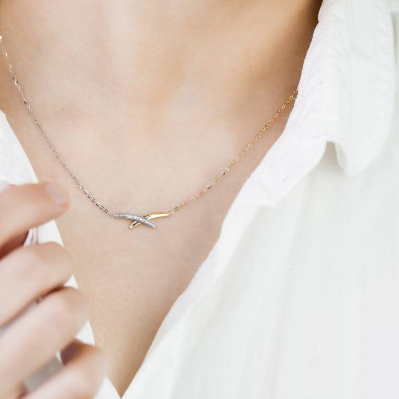 Mixed Metal Halskette, Kreuz Gold X Form Zweifarbige Statement Schmuck, Trendy Geburtstagsgeschenk, Geschenk Für Sie von PurpleMayJewellery