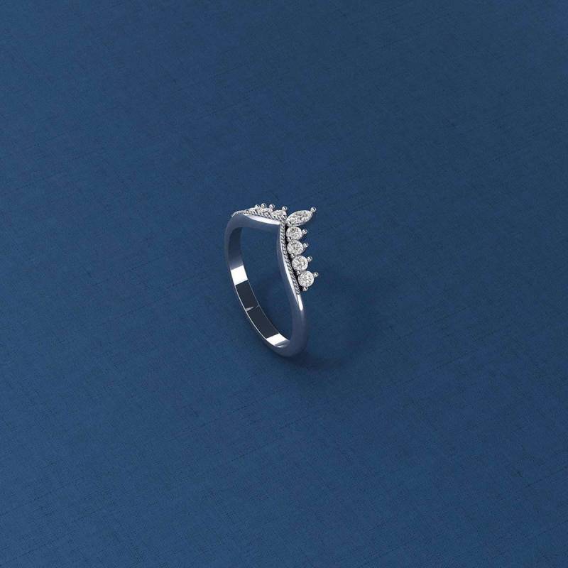 Leidenschaft | 18K 14K Solid Gold Krone V-Kurve Milgrain Moissanite Ehering, Brautversprechen Passendes Band-Lucis007 von PurpleMayJewellery
