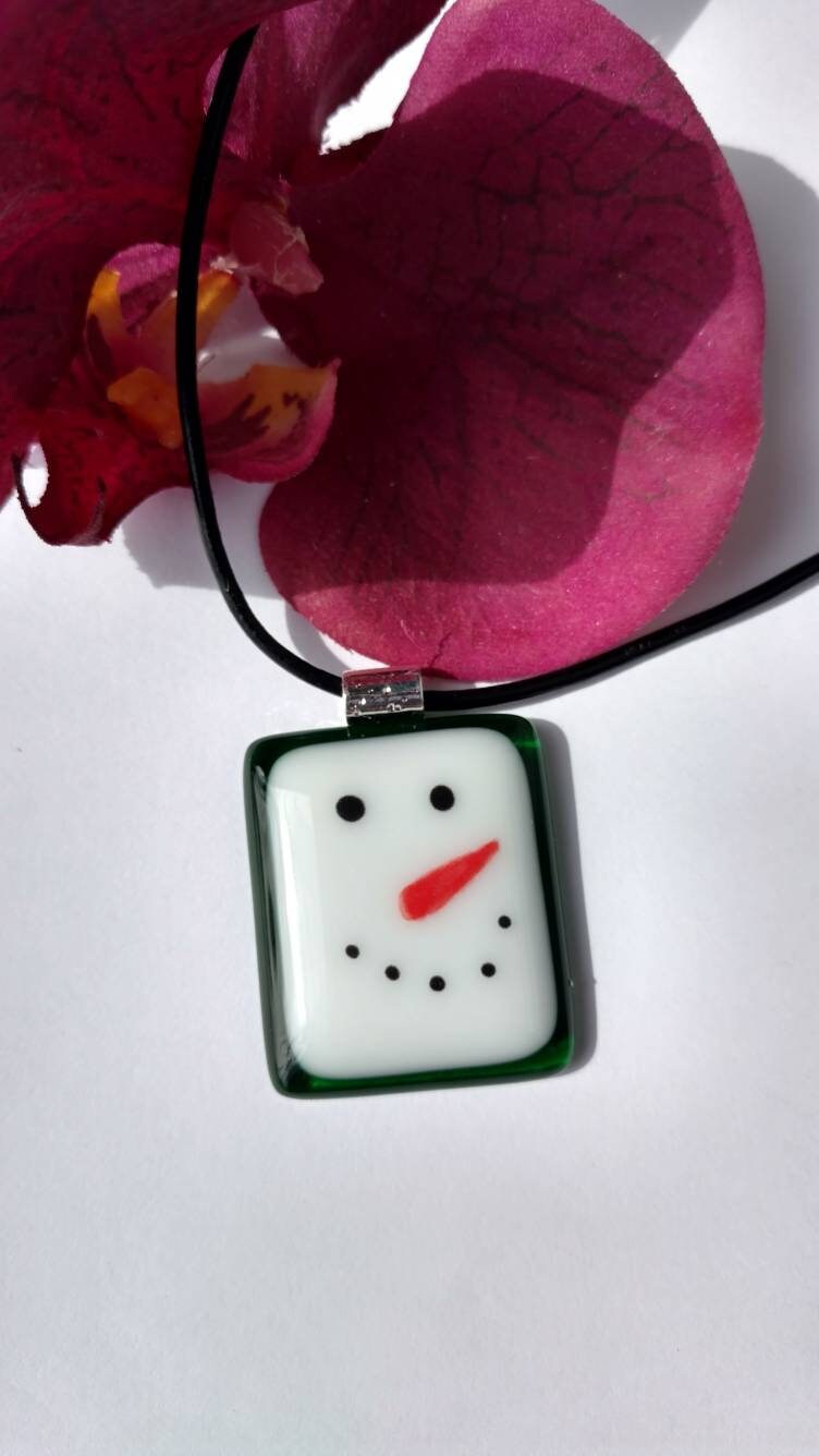 Handbemalte Glas Schneemann Halskette - Weihnachtsschmuck Handbemalte Glas Schneemann Halskette - Weihnachtsschmuck von PurpleSlugGlassArt