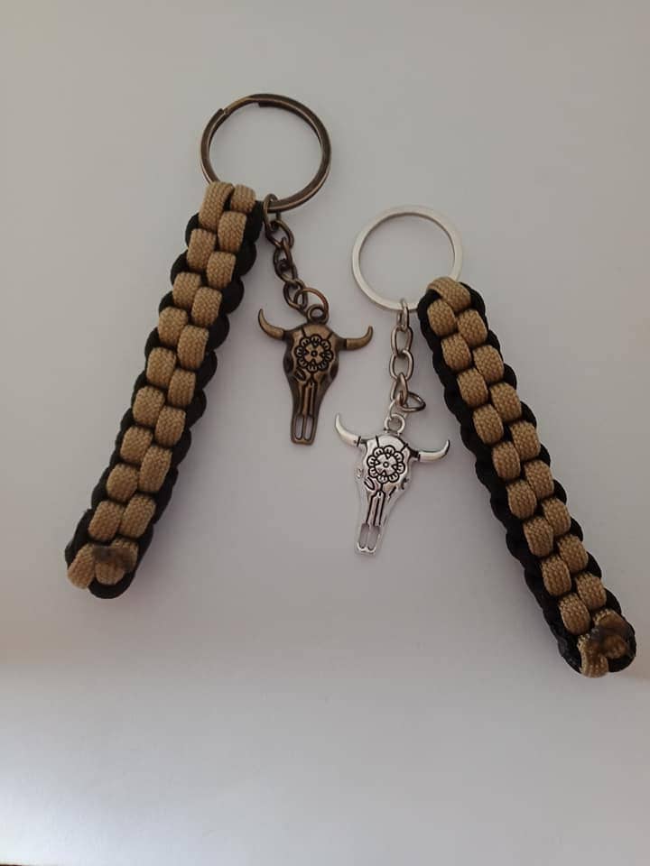 stier Schädel Charme Paracord Schlüsselanhänger/Schlüsselringe von Purpleponypets