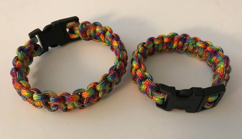 Paracord Armbänder Paracord Armbänder von PurrfectlyCrafted