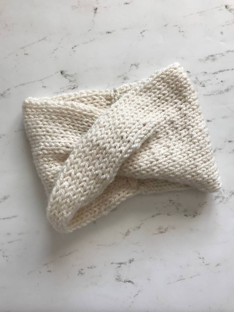 Twist-Stirnband Stricken Twist-Stirnband Stricken von PuttingontheKnits