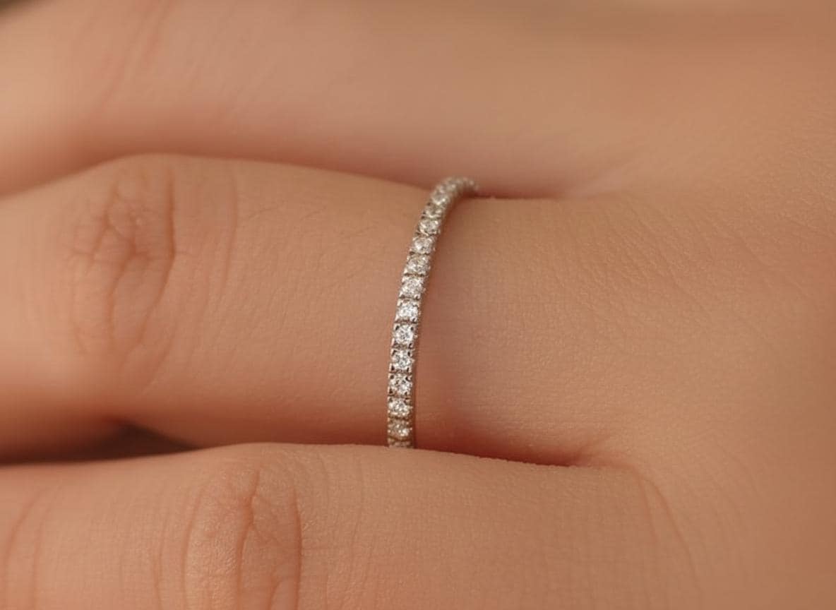 1, 5 Mm 3/4 Ewigkeit Hochzeitsring - Micro Pave Setting Qualität Diamant Ehering-14K, 18K, Pt950 Platin Dünner Ehering von QCustomJewelry