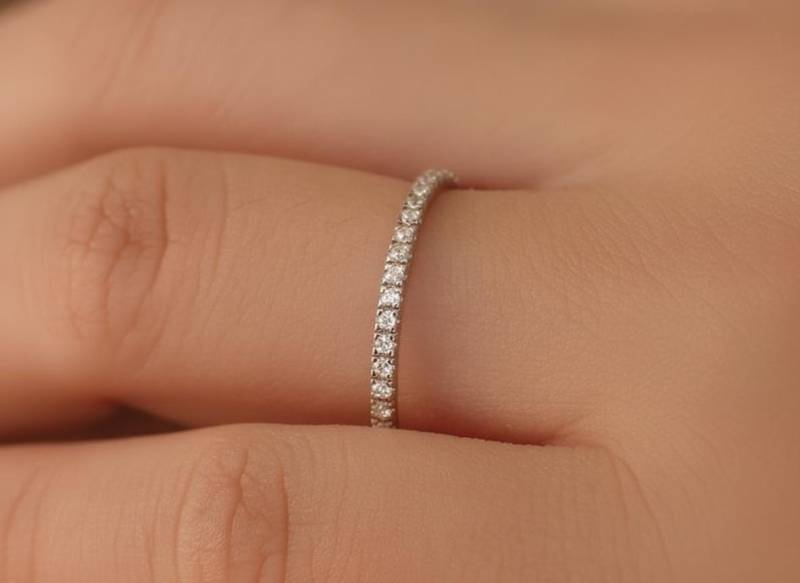 1, 5 Mm 3/4 Ewigkeit Hochzeitsring - Micro Pave Setting Qualität Diamant Ehering-14K, 18K, Pt950 Platin Dünner Ehering von QCustomJewelry