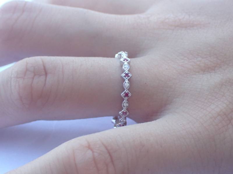 Rubin Und Diamant Ehering Antik Inspiriert Ring Geschenk Für Frau Juli Birthstone 14K Massivgold Stapelring von QCustomJewelry