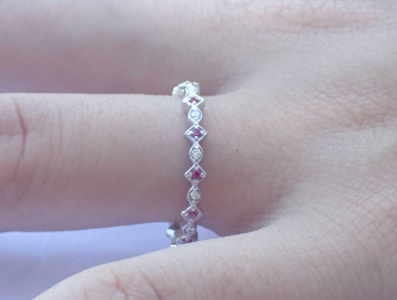 Art Deco Rubin Eternity Band Karree Marquise Vintage Inspiriert Diamant Ehering Massivgold Platin Pt950 von QCustomJewelry